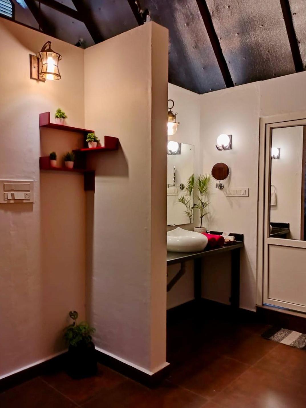 The Highlander Hotel Вагамон Екстериор снимка